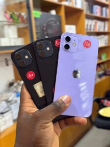 iPhone 12 venu 130 mil